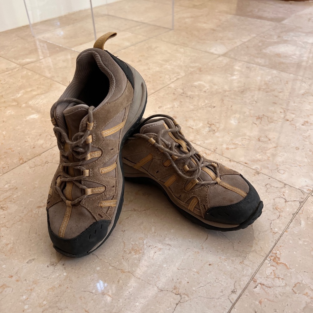Merrell Women’s Brown Hiking shoes